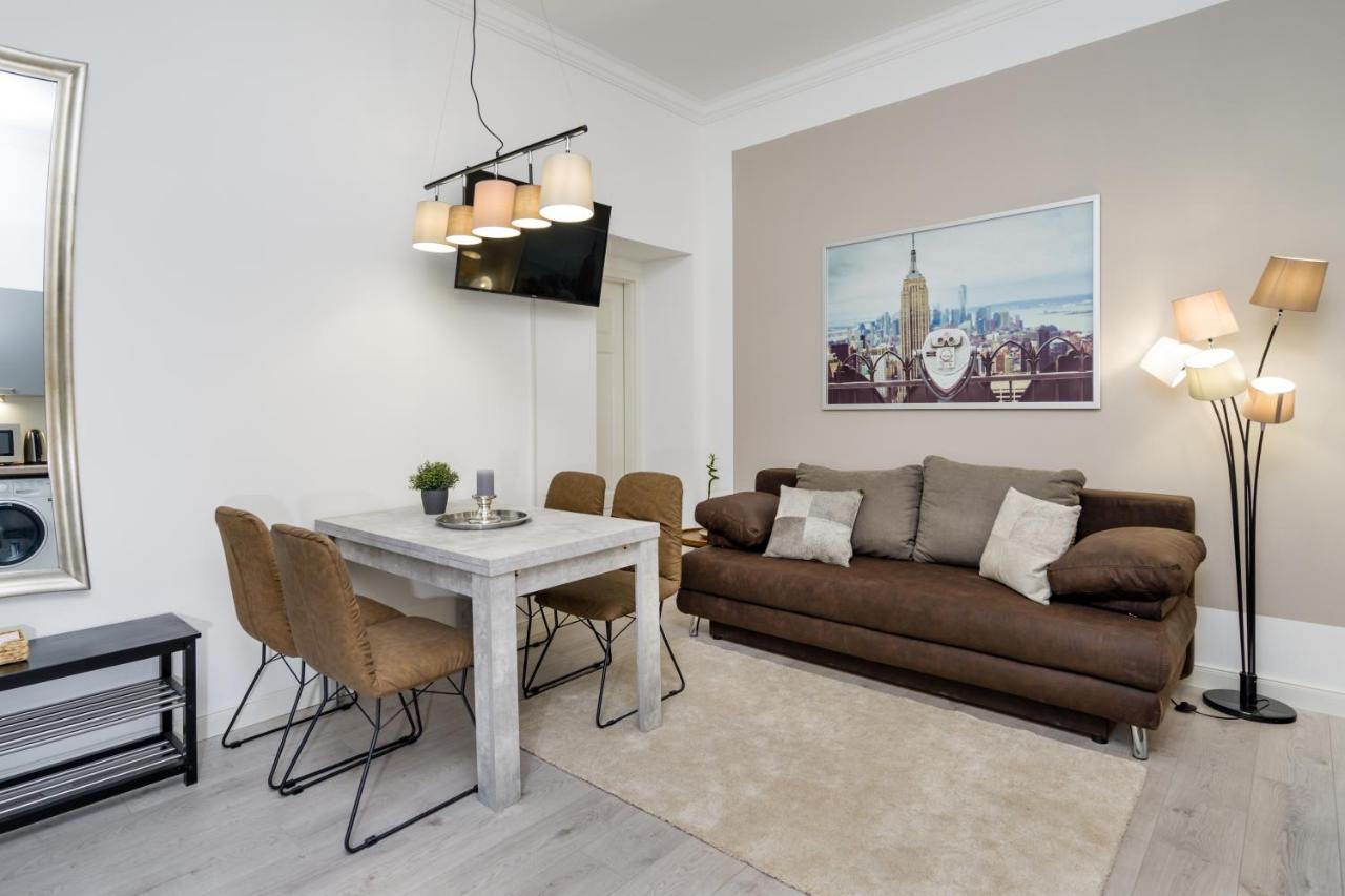 The Lohmeyerstr Hh, 2 Bed Rooms Up To 5 People ベルリン エクステリア 写真