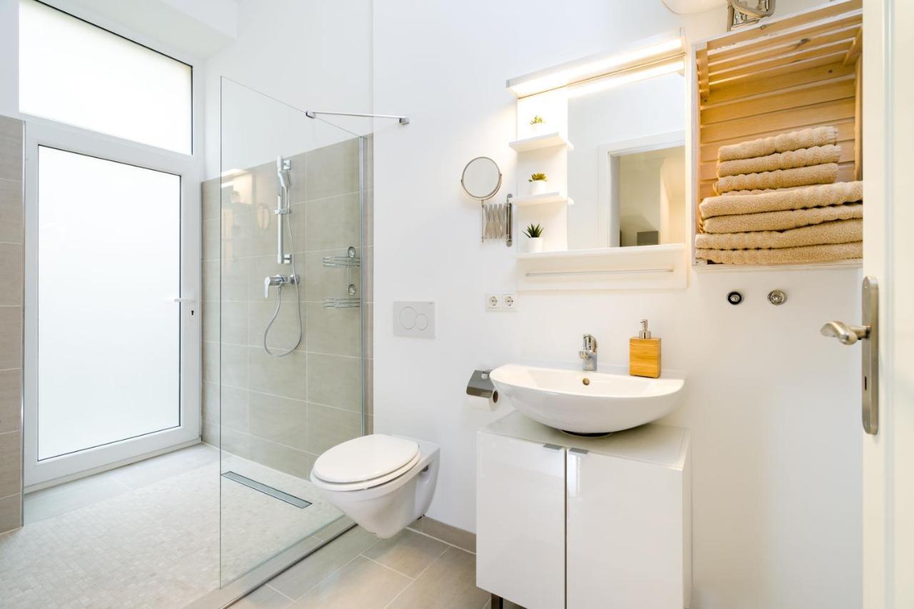 The Lohmeyerstr Hh, 2 Bed Rooms Up To 5 People ベルリン エクステリア 写真